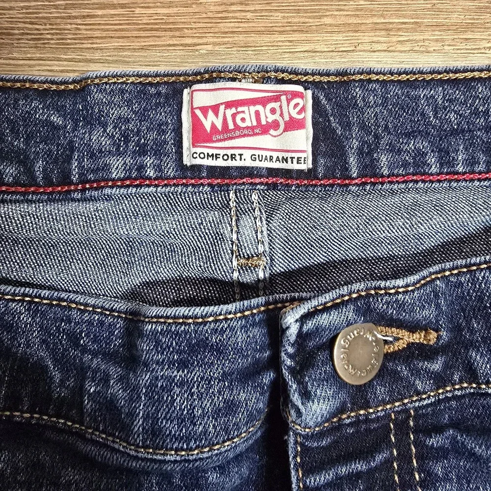 Wrangler Jeans Men's 40x30 Regular Fit Medium Rinse